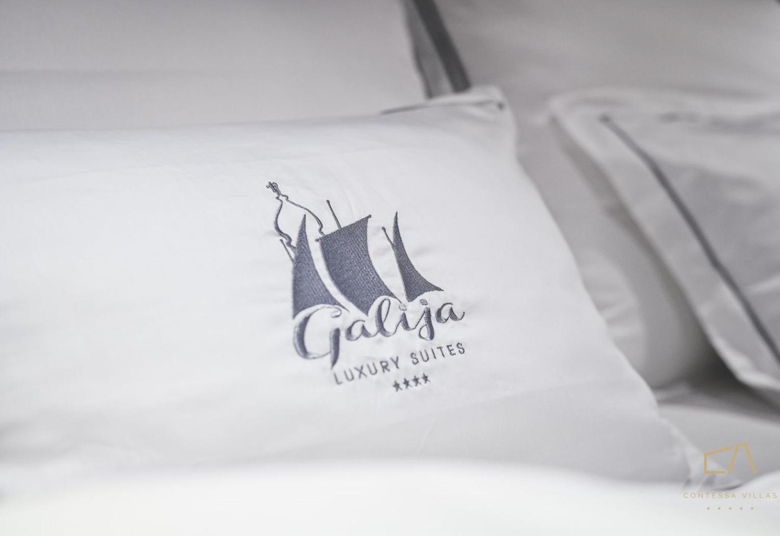Galija Luxury Suites Krk Town Bagian luar foto